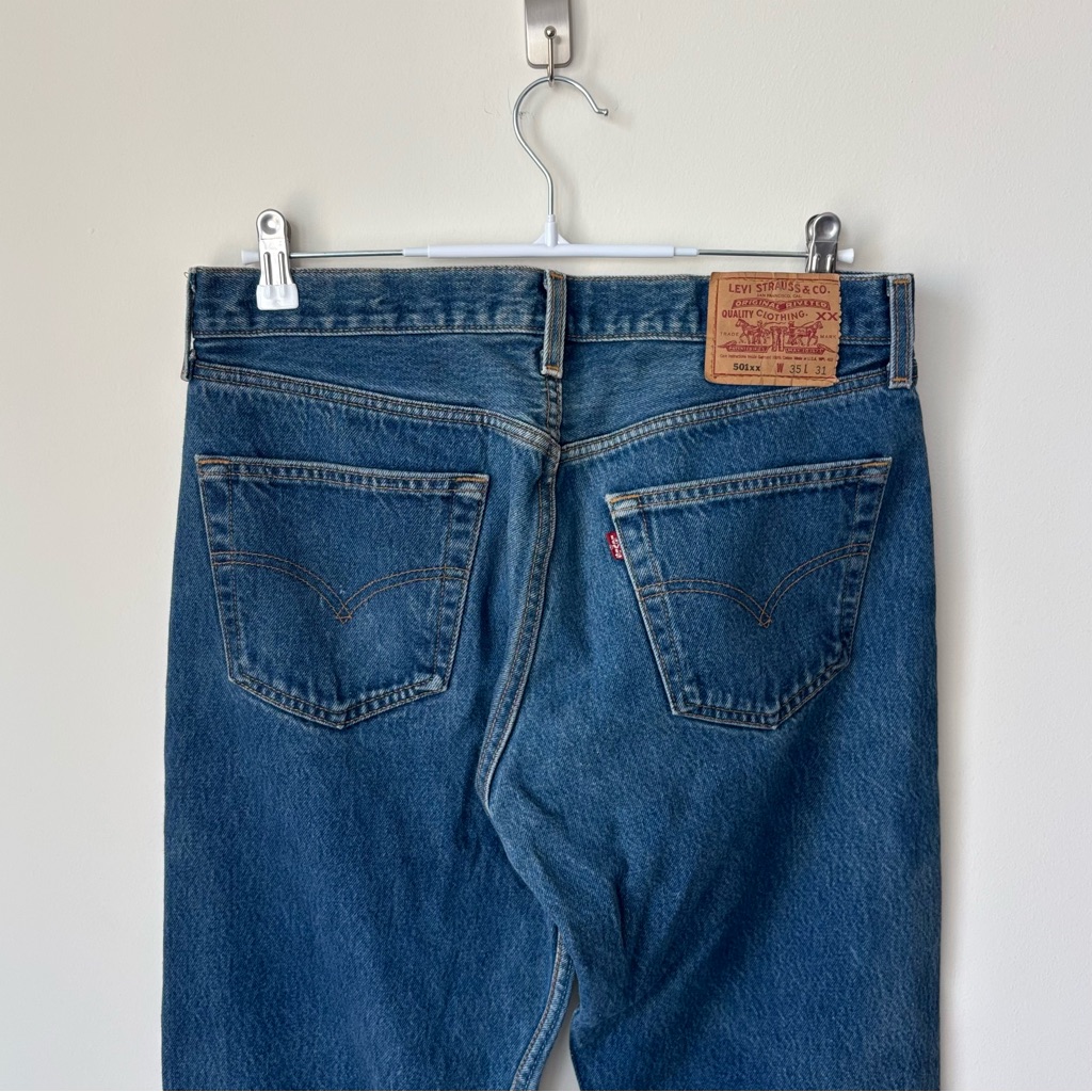 Vintage Levis 501xx Denim Jeans Size 35 (Fits 32) Made In Usa Button Fly 90s